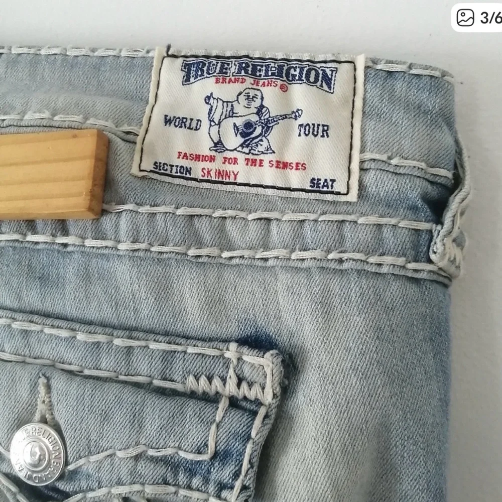 True Religion
skinny jeans
light wash
size 33
in perfect condition - Picture 3 of 5